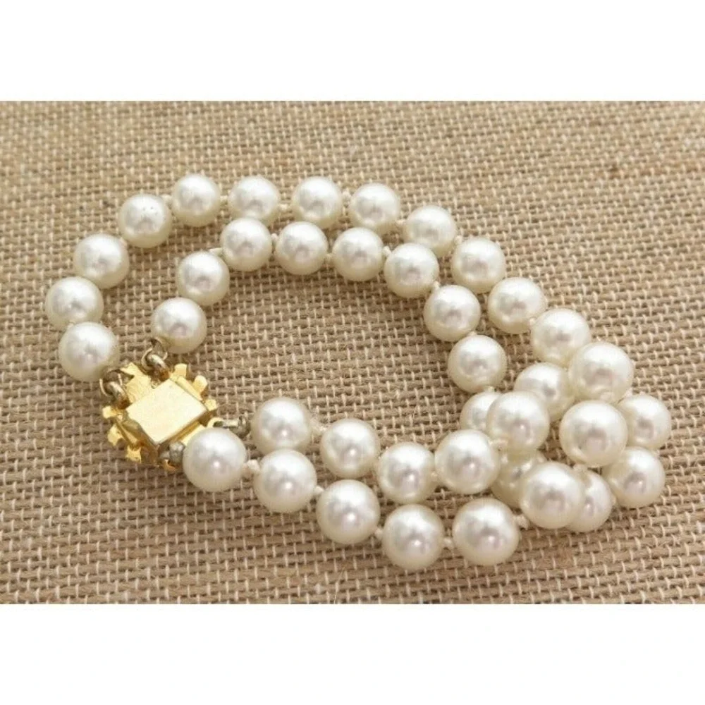 VINTAGE DOUBLE‎ STRANDED GLASS WHITE FAUX PEARL CLASSIC BRACELET